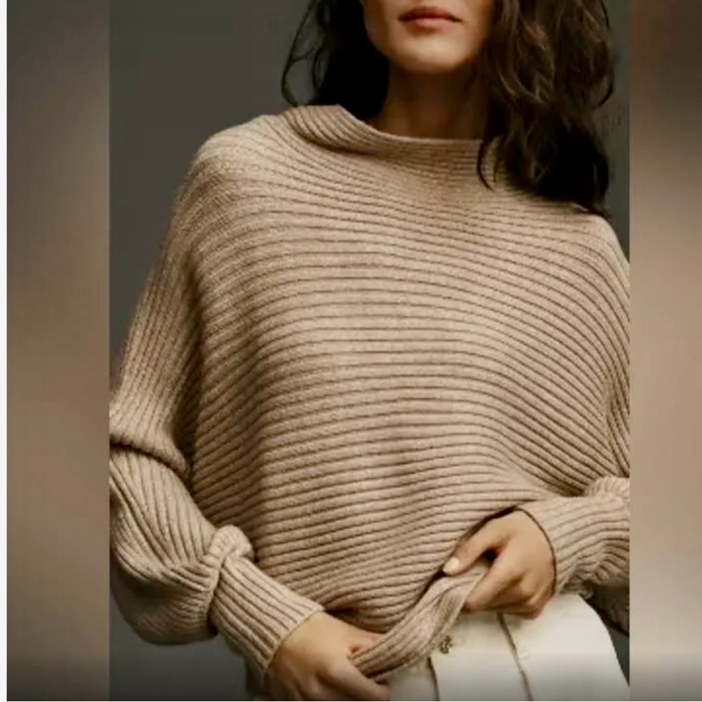 Anthropologie neutral / tan long sleeved sweater